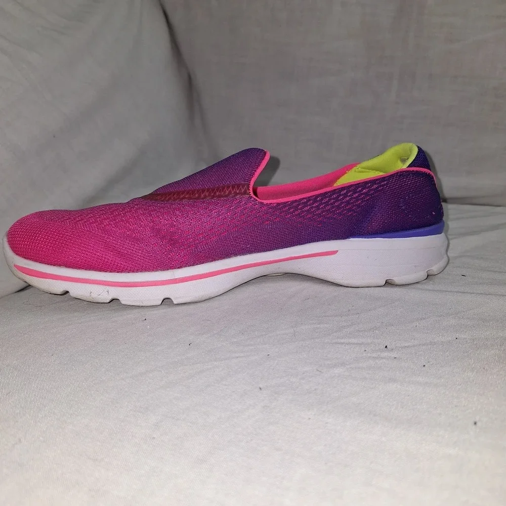Skechers these goga